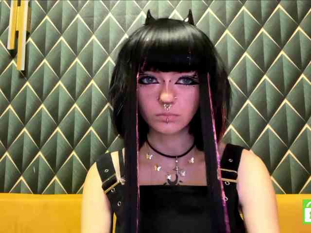 HolyCute webcam