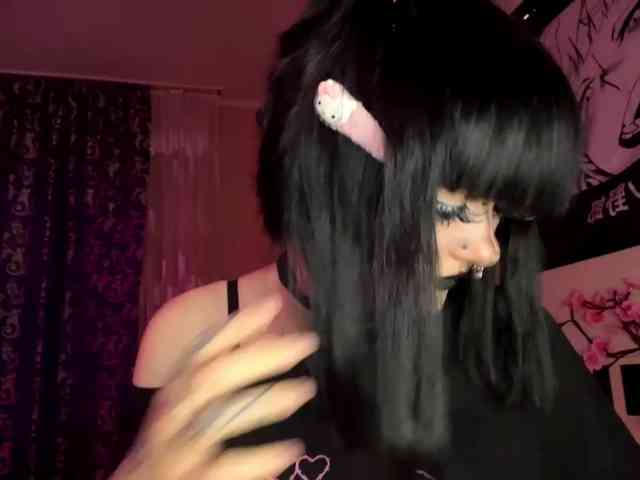 HolyCute webcam