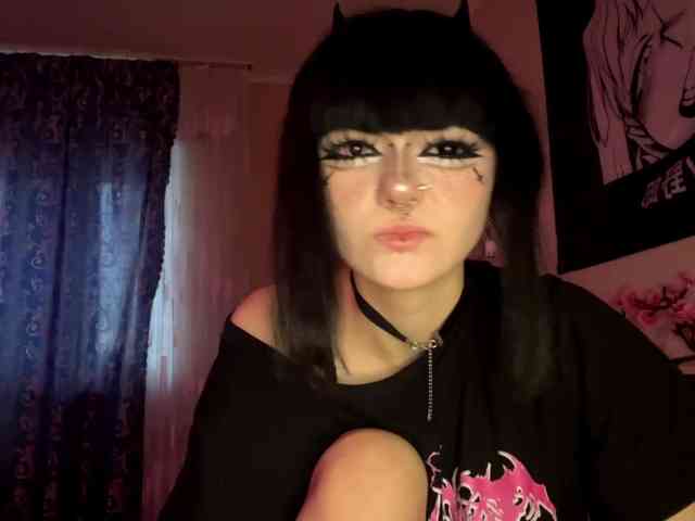HolyCute webcam