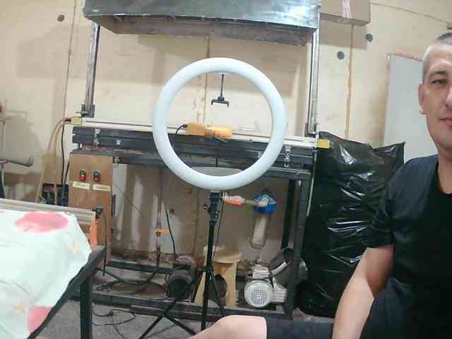 Model: Paramy