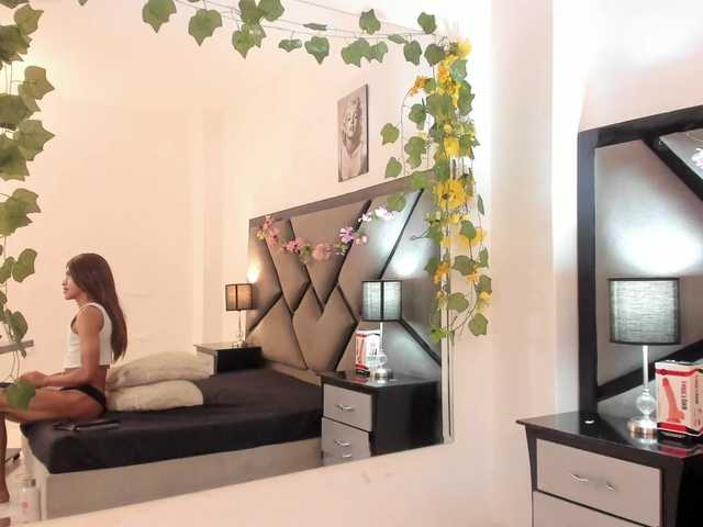 Catalinaskinny1 live cam