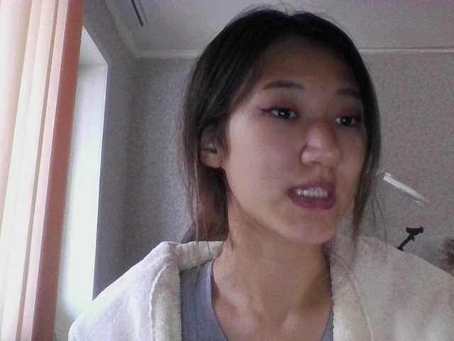alisamia live cam on BongaCams