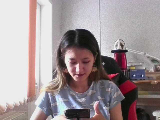 alisamia live cam on BongaCams