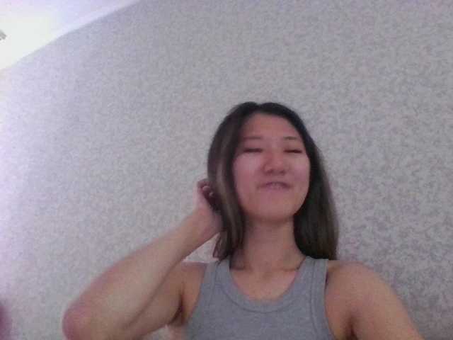 alisamia live cam on BongaCams