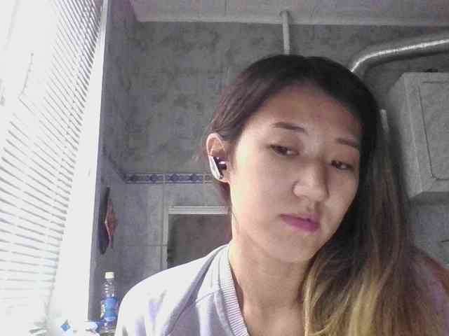 alisamia webcam