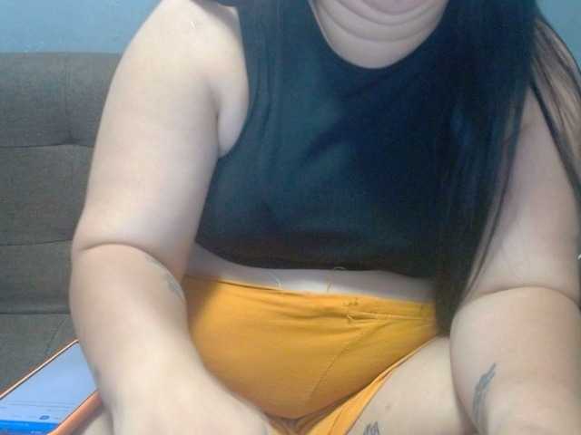 Isabella16 live cam on BongaCams