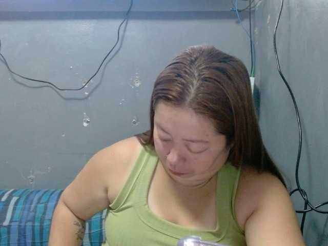 Isabella16 live cam preview