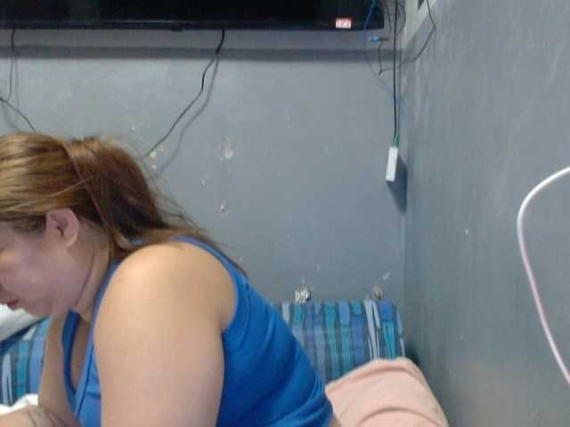 Isabella16 live cam on BongaCams