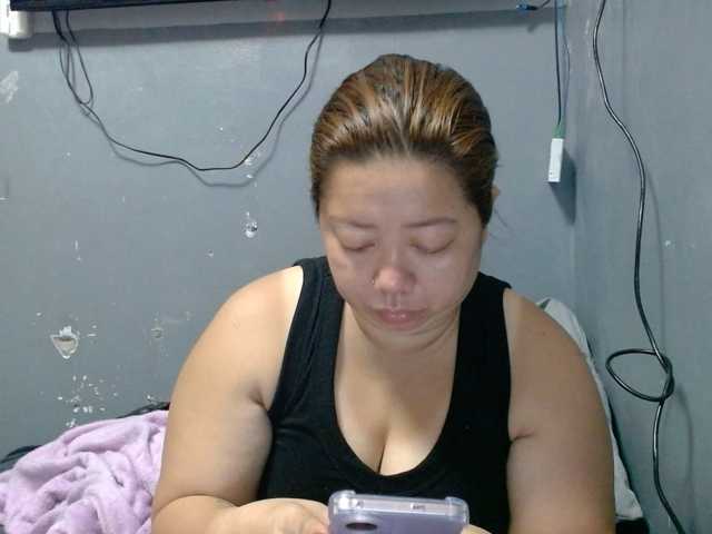 Isabella16 live cam preview