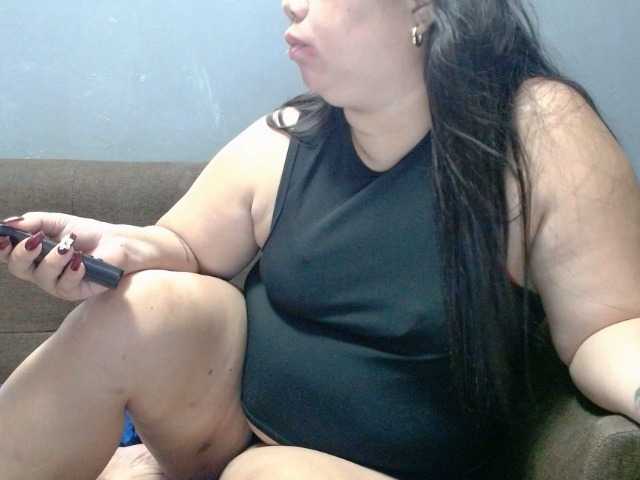 Isabella16 live cam on BongaCams