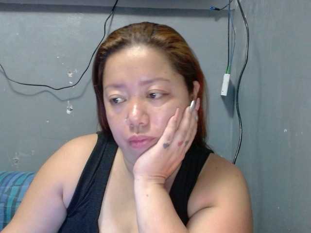 Isabella16, live now on BongaCams