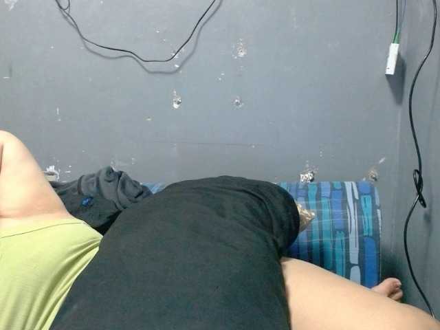Isabella16 live cam on BongaCams