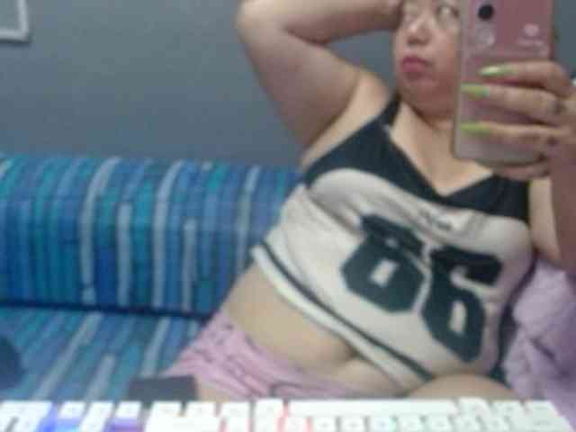 Isabella16 webcam