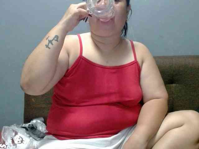 Isabella16 webcam