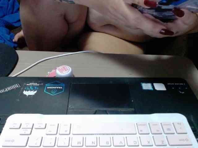 Isabella16 webcam