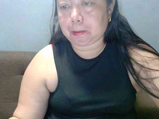 Isabella16 webcam