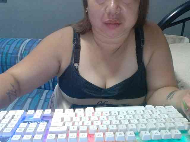 Isabella16 webcam