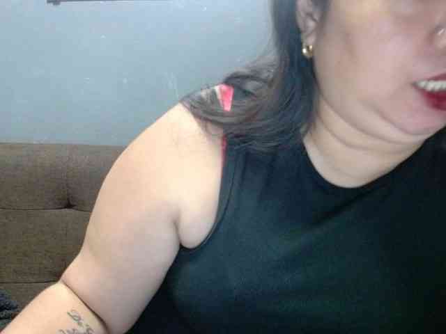 Isabella16 webcam
