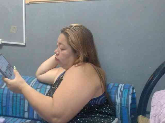 Isabella16 webcam