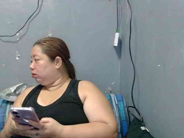 Isabella16 webcam