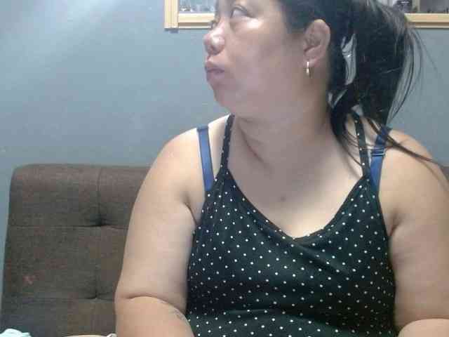 Isabella16 Live Webcam on BongaCams