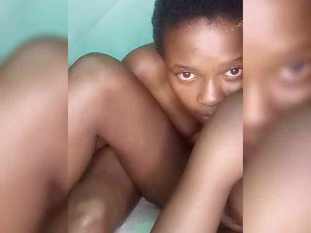 Hotpetitesa webcam