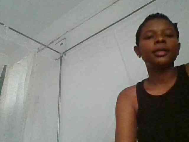 Hotpetitesa webcam