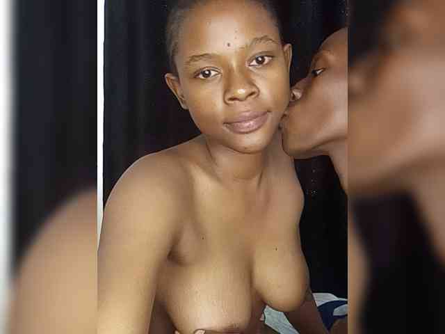 Hotpetitesa webcam