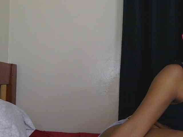Hotpetitesa webcam