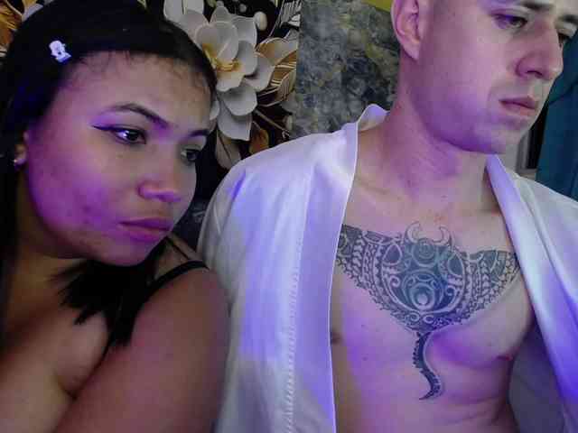HazeAndKush webcam
