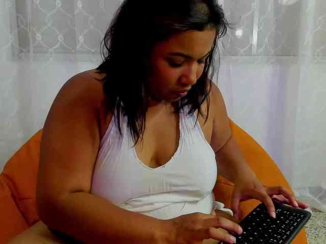 HazeAndKush webcam