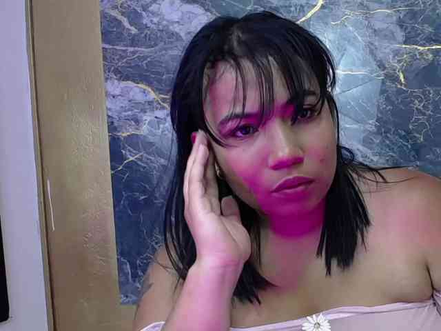 HazeAndKush webcam