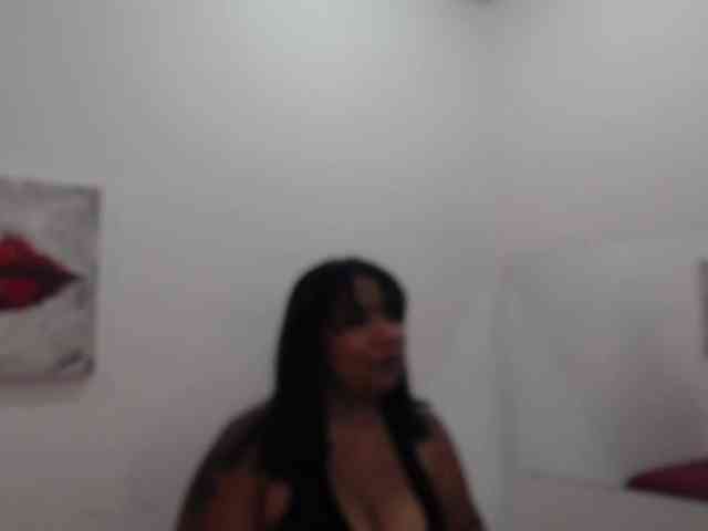 HazeAndKush webcam