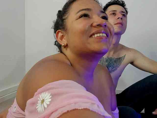 HazeAndKush webcam