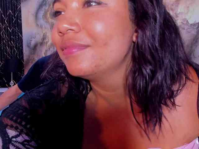 HazeAndKush webcam