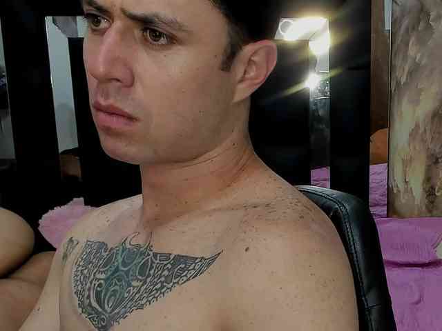 HazeAndKush webcam