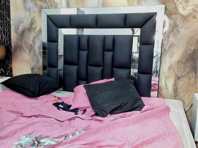 HazeAndKush webcam
