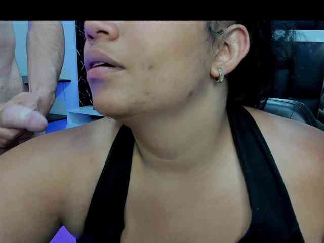 HazeAndKush webcam