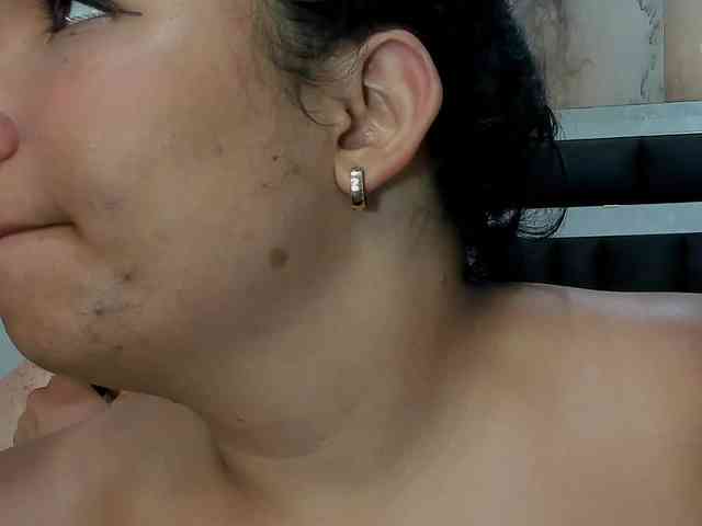 HazeAndKush webcam
