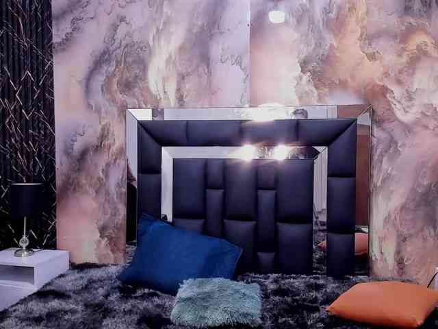 HazeAndKush webcam