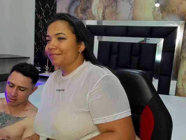 HazeAndKush webcam