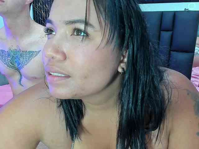 HazeAndKush webcam