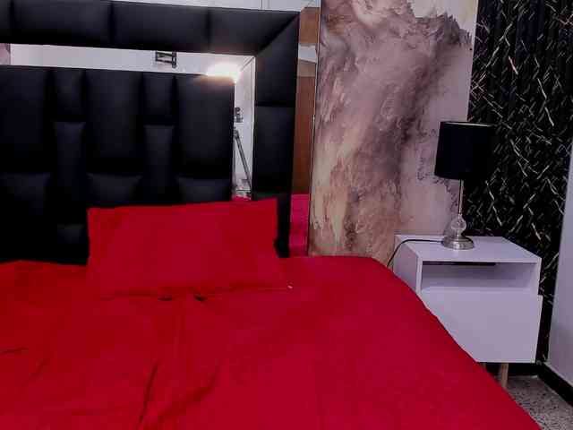HazeAndKush webcam