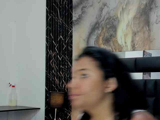 HazeAndKush webcam