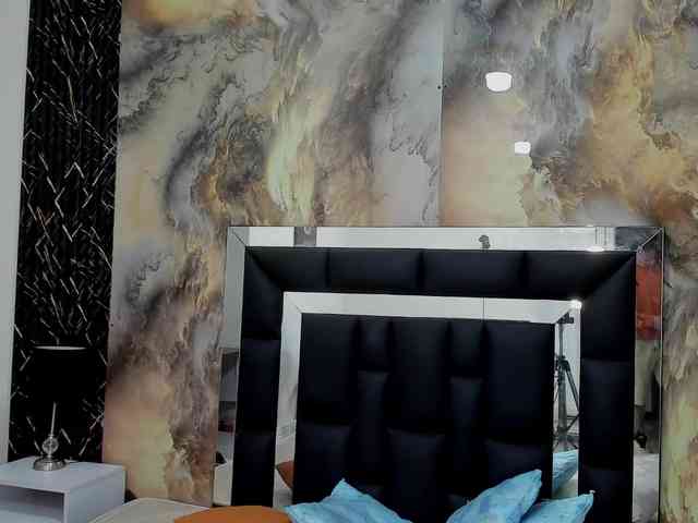 HazeAndKush webcam