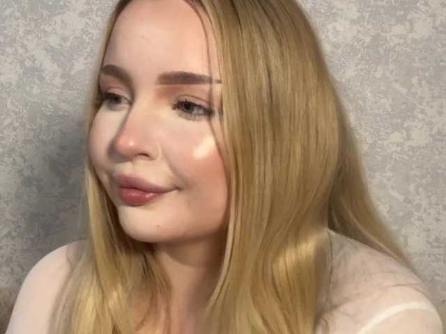 Queenkat66 live cam on BongaCams