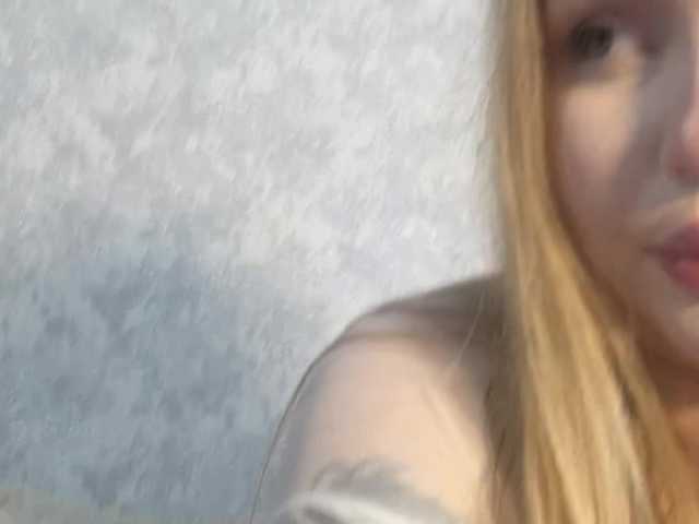 Queenkat66 live cam on BongaCams