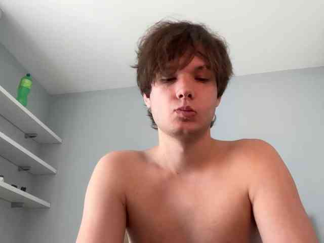 Tomassdickpick's cam show statistics and live stream