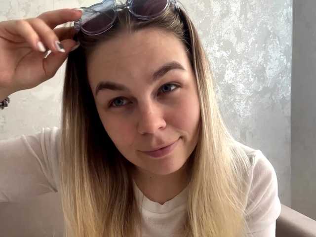 NovaPasculli live cam on BongaCams