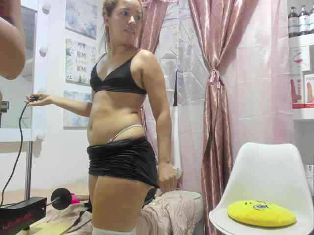 anndrea-rodriguezz webcam